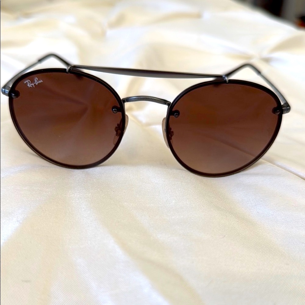 Ray-Ban Dark Brown Round Sunglasses